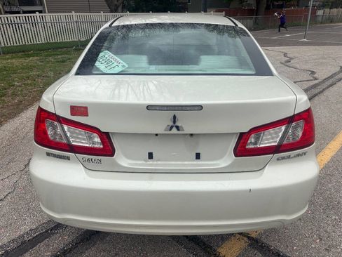 Used 2009 Mitsubishi Galant ES image 7