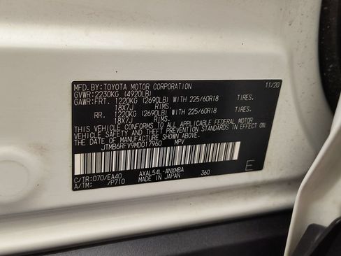 Used 2021 Toyota RAV4 XLE Premium AWD/4WD image 25