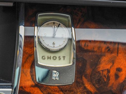 Used 2015 Rolls-Royce Ghost image 54