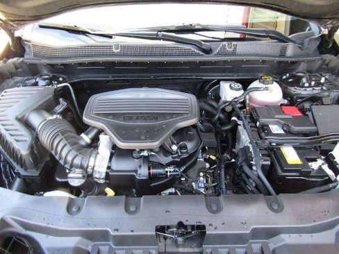 Used 2025 Chevrolet Blazer RS AWD/4WD image 31