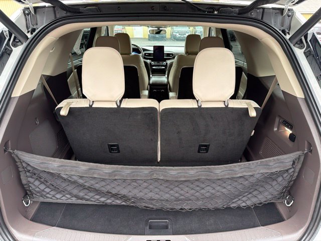 Used 2024 Ford Explorer Platinum w/ Technology Package AWD/4WD image 47