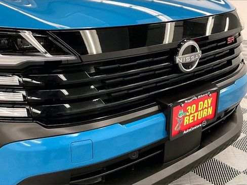 New 2025 Nissan Kicks SR w/ Illumination Package image 15