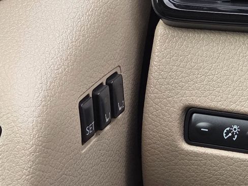 Used 2017 Nissan Rogue SL image 30