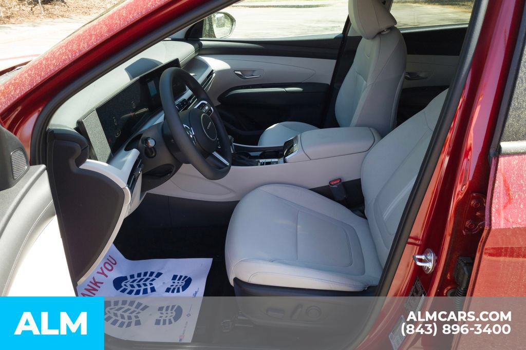 Used 2025 Hyundai Tucson SEL FWD image 14