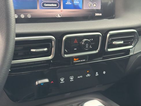 New 2026 Nissan Sentra SV w/ Floor Mat Package image 25