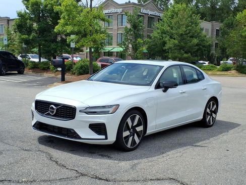 Used 2024 Volvo S60 T8 Ultimate w/ Climate Package AWD/4WD image 9