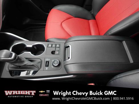 Used 2024 Toyota Highlander XSE image 24