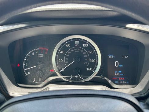 Used 2022 Toyota Corolla LE FWD image 27