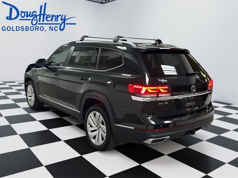 Used 2021 Volkswagen Atlas SEL image 3