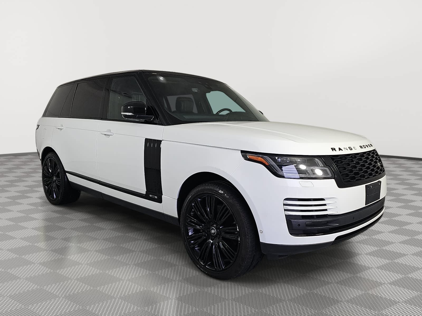 Used 2019 Land Rover Range Rover Long Wheelbase Supercharged AWD/4WD image 2