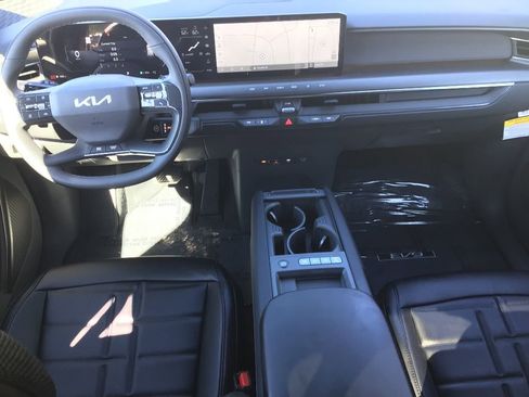 New 2026 Kia EV9 Land image 18
