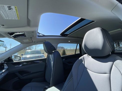 New 2026 Volkswagen Tiguan SE AWD/4WD image 19
