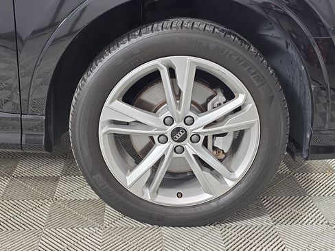 Certified 2022 Audi Q3 2.0T Premium Plus w/ Premium Plus Package AWD/4WD image 10
