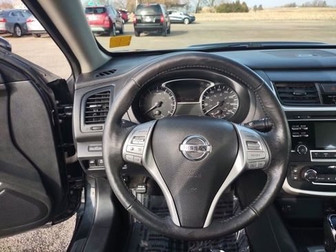 Used 2017 Nissan Altima 2.5 SL image 12