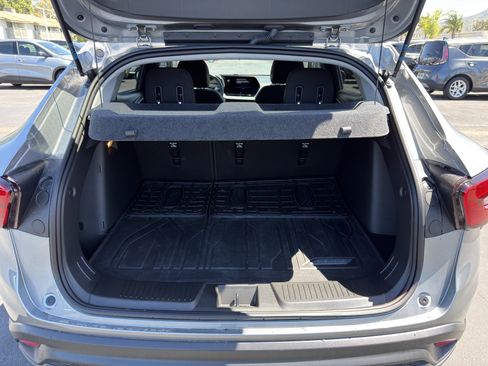 Used 2025 Chevrolet Trax LS image 15