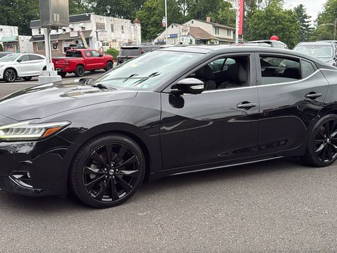 Used 2019 Nissan Maxima SR w/ Premium Package FWD image 3