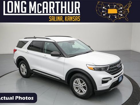 Certified 2024 Ford Explorer XLT w/ Equipment Group 202A AWD/4WD image 1