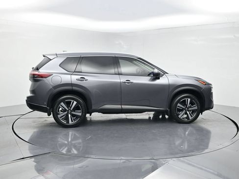 Used 2024 Nissan Rogue SL w/ SL Premium Package AWD/4WD image 4