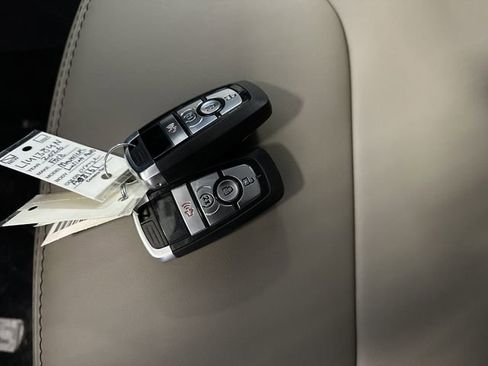 New 2026 Ford Maverick Lariat AWD/4WD image 25