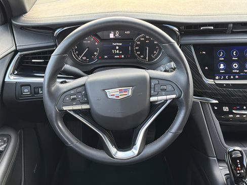 Used 2022 Cadillac XT6 Premium Luxury w/ LPO, Floor Liner Package image 27
