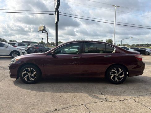 Used 2016 Honda Accord LX image 9