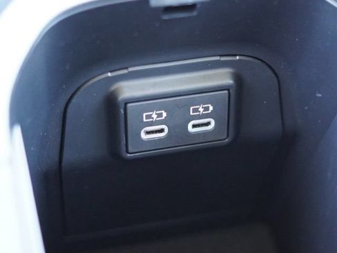 Used 2024 Toyota RAV4 LE AWD/4WD image 37