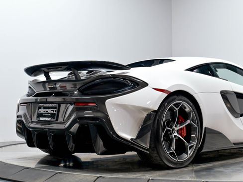Used 2019 McLaren 600LT RWD image 16