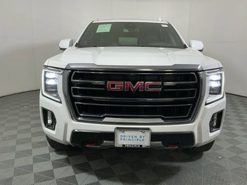 Used 2023 GMC Yukon AT4 w/ AT4 Premium Plus Package AWD/4WD image 3