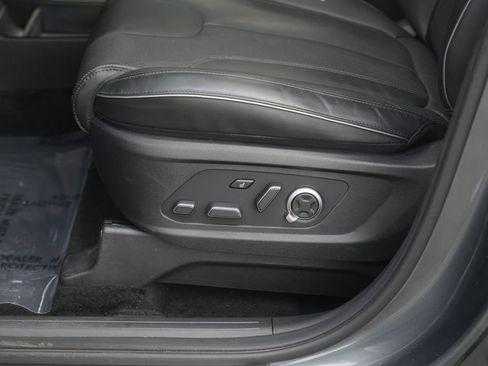 Used 2024 Hyundai Palisade Calligraphy image 21