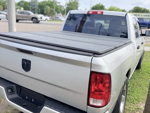 Used 2015 RAM 1500 Express image 7