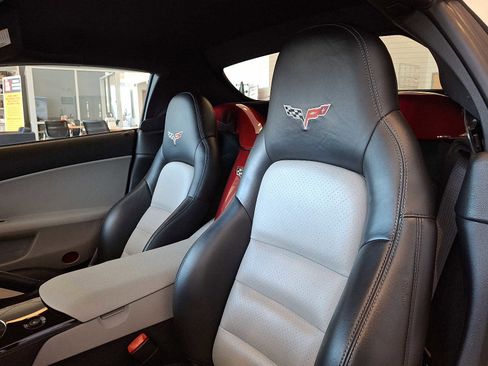 Used 2010 Chevrolet Corvette Grand Sport w/ Preferred Equipment Group image 10