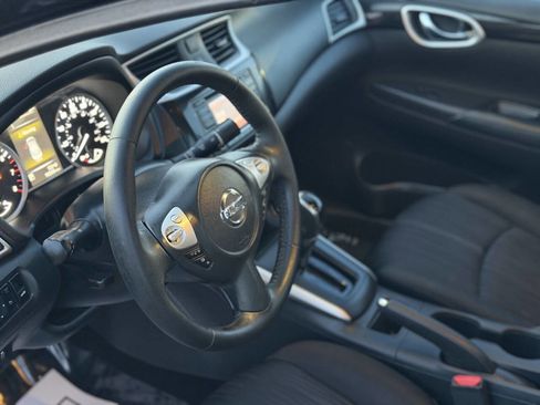 Used 2018 Nissan Sentra SV image 9