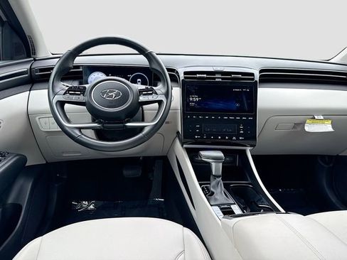 Certified 2024 Hyundai Tucson SEL w/ Convenience Package FWD image 21