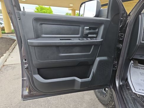 Used 2015 RAM 1500 Express image 11