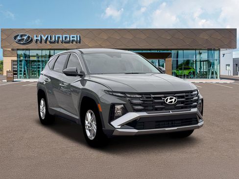 New 2026 Hyundai Tucson SE image 11