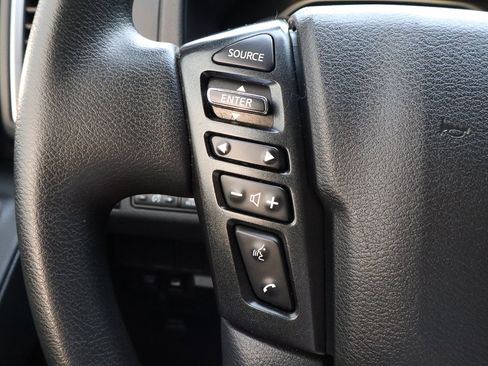 Used 2022 Nissan Frontier SV image 29