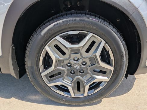 Certified 2023 Hyundai Santa Fe Limited FWD image 9