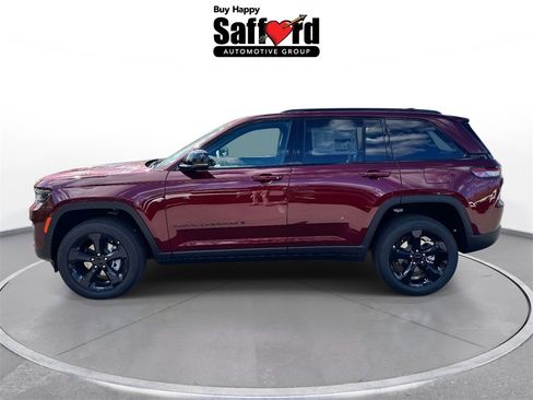 New 2025 Jeep Grand Cherokee Altitude image 5