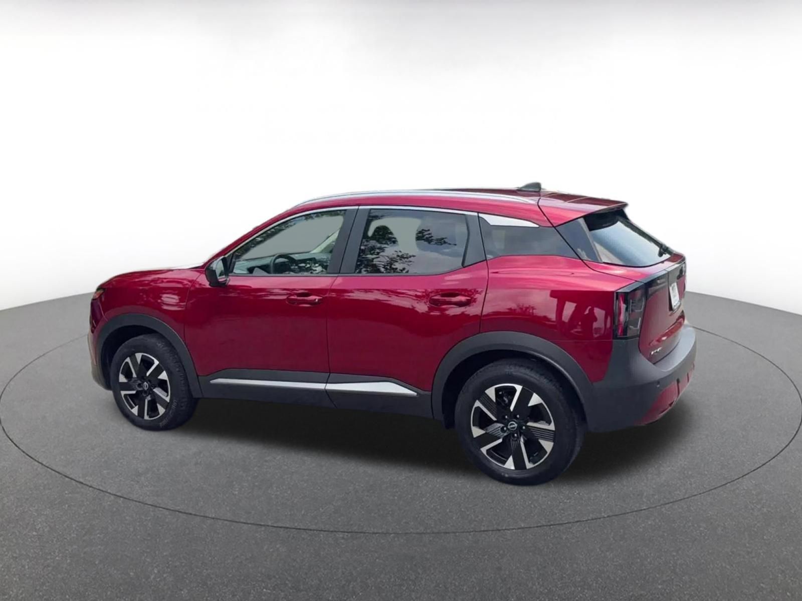 Used 2026 Nissan Kicks SV w/ Cold Weather Package AWD/4WD image 8