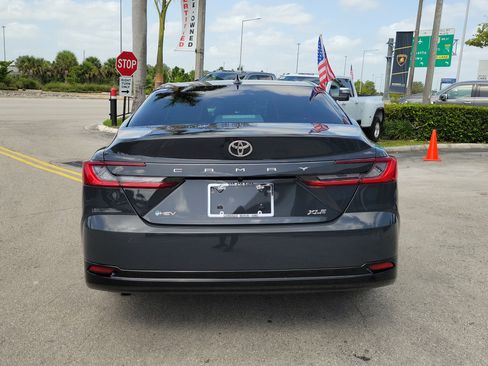 Used 2026 Toyota Camry XLE FWD image 6