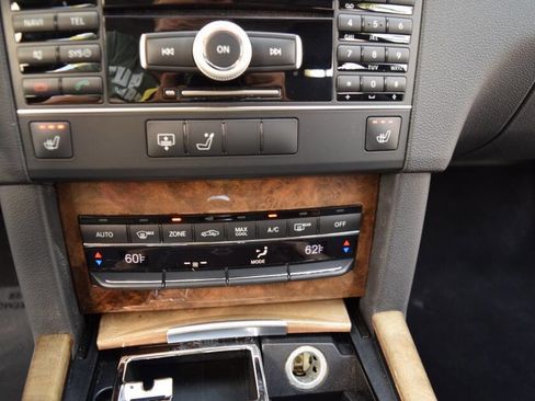 Used 2011 Mercedes-Benz E 350 4MATIC Sedan image 60