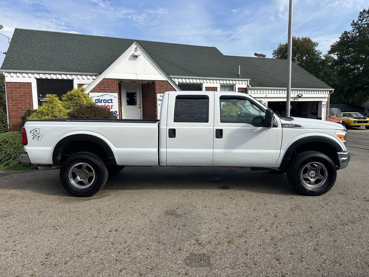 Used 2011 Ford F350 XLT w/ Advanced Security Group AWD/4WD image 8