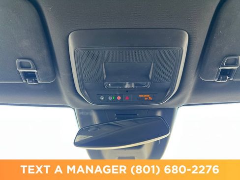 Used 2024 Chevrolet Equinox EV RS FWD image 21