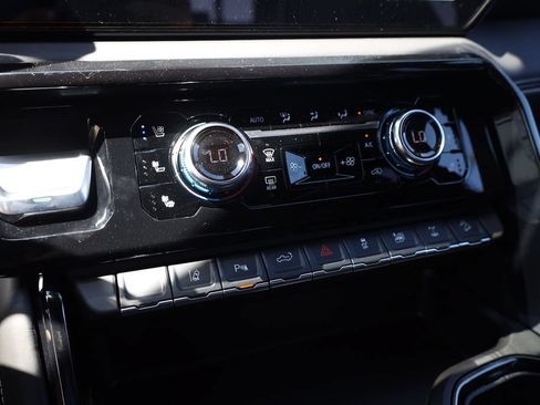 New 2026 GMC Sierra 2500 AT4X AWD/4WD image 16