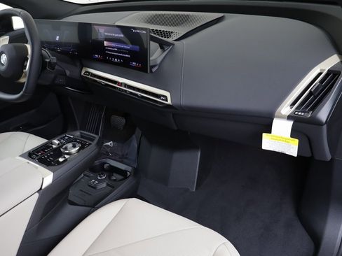 New 2026 BMW iX xDrive45 w/ Premium Package image 21