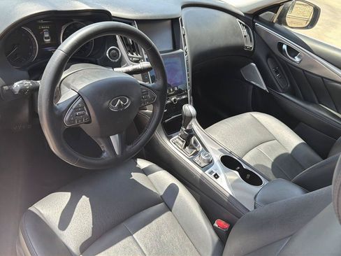 Used 2017 INFINITI Q50 3.0t Premium RWD image 10