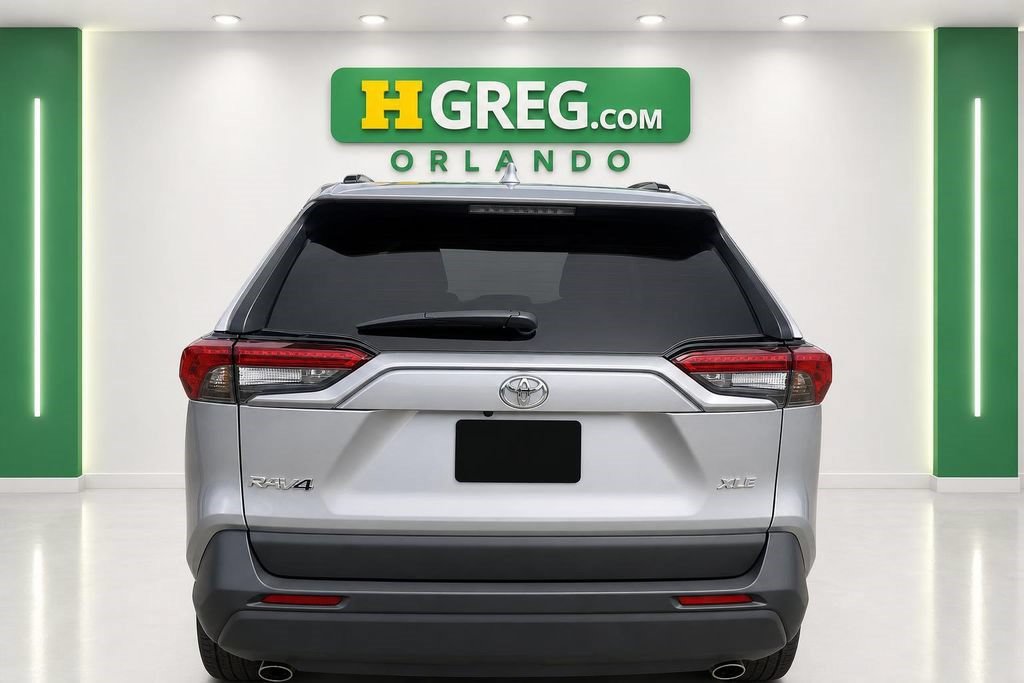 Used 2021 Toyota RAV4 XLE FWD image 6