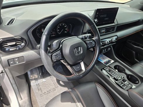 Certified 2025 Honda Pilot TrailSport image 12