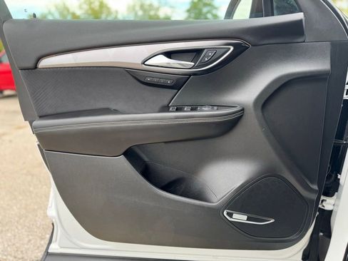 Used 2024 Buick Envision Sport Touring image 25
