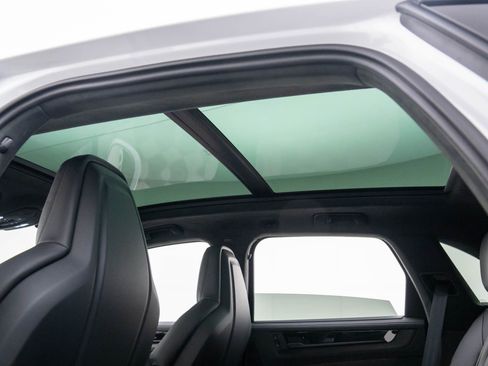 New 2026 Porsche Cayenne GTS AWD/4WD image 18